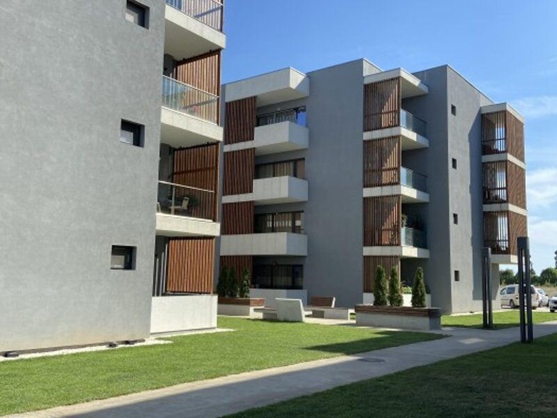 Cernica, apartament 2 camere, bloc finalizat, parcare gratis.