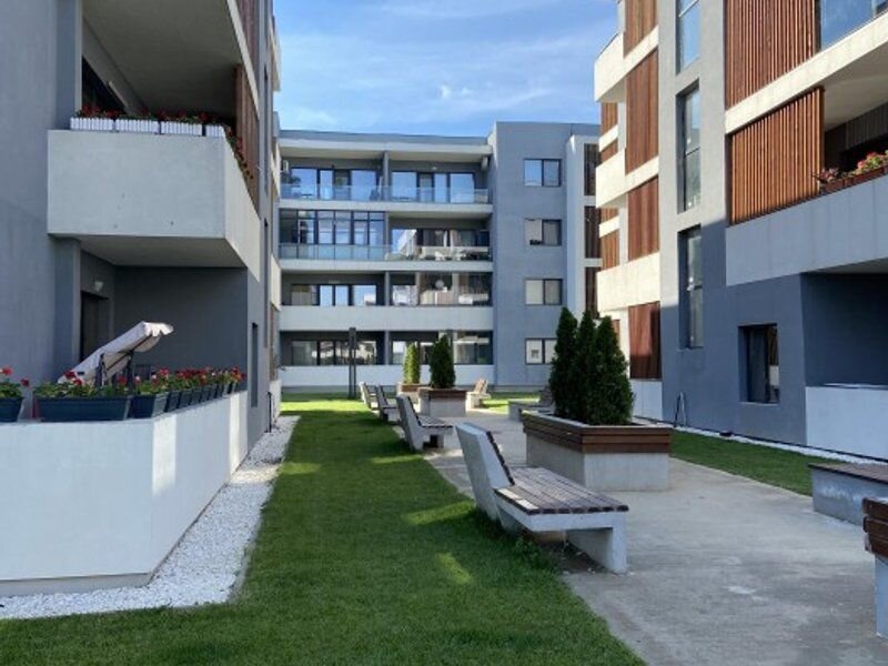 Cernica, apartament 2 camere, bloc finalizat, parcare gratis.